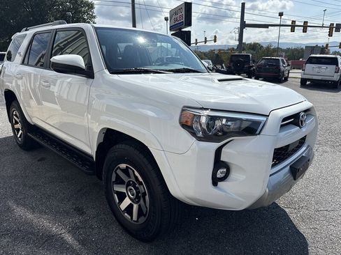 Used 2024 Toyota 4Runner TRD Off-Road image 4
