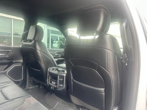 Used 2023 RAM 1500 Laramie AWD/4WD image 15