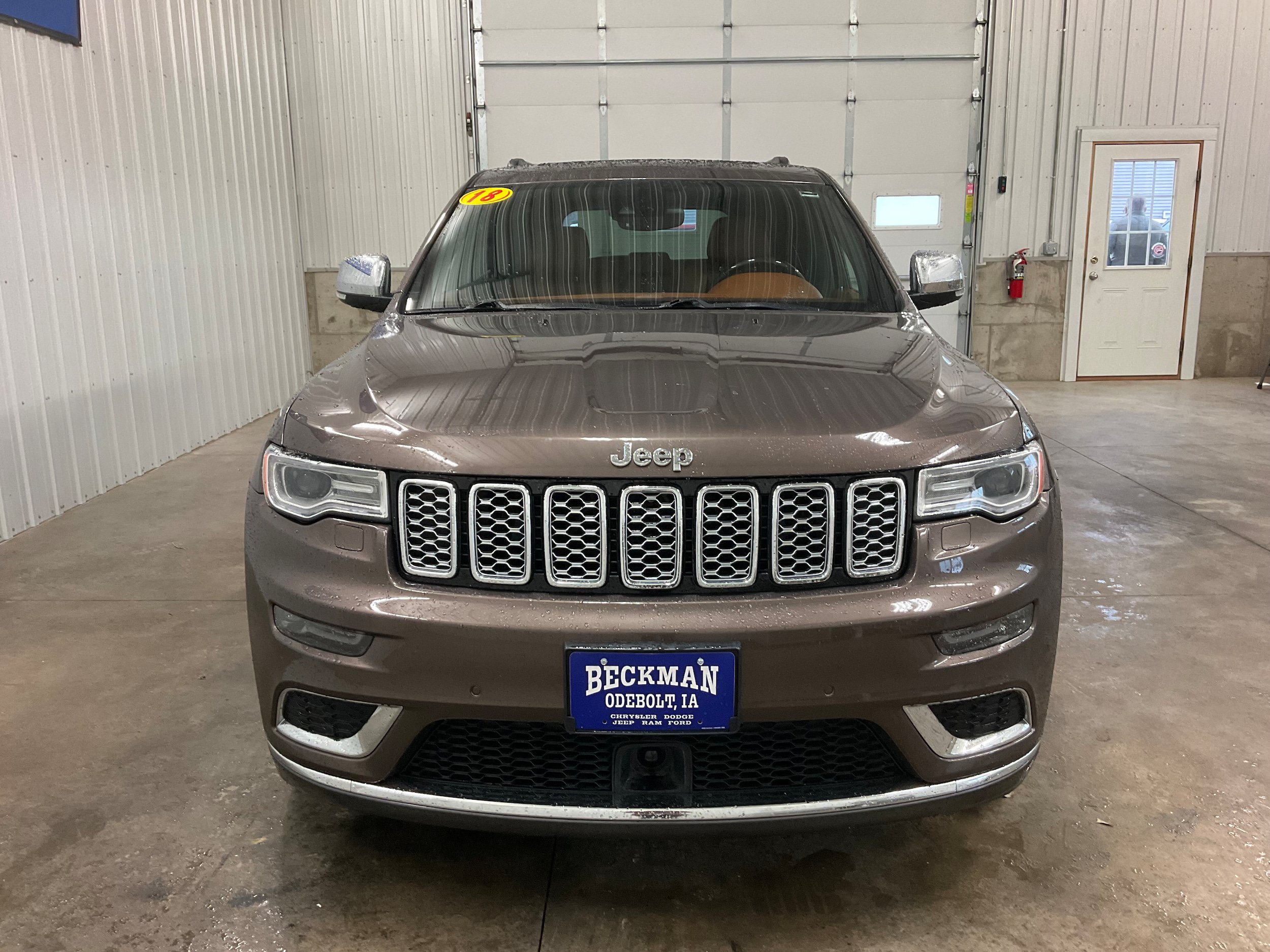 Used 2018 Jeep Grand Cherokee Summit AWD/4WD image 8