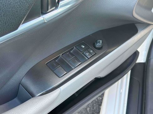 Used 2024 Toyota Camry SE FWD image 15