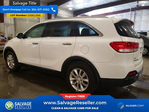 Used 2016 Kia Sorento FWD w/ LX Convenience Package image 3