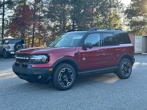 New 2025 Ford Bronco Sport Outer Banks w/ Outer Banks Tech Package+ AWD/4WD image 3