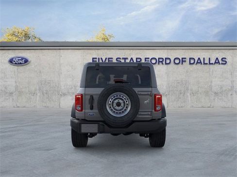 New 2025 Ford Bronco 2-Door image 5