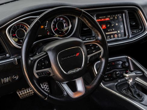 Used 2015 Dodge Challenger R/T Plus RWD image 20