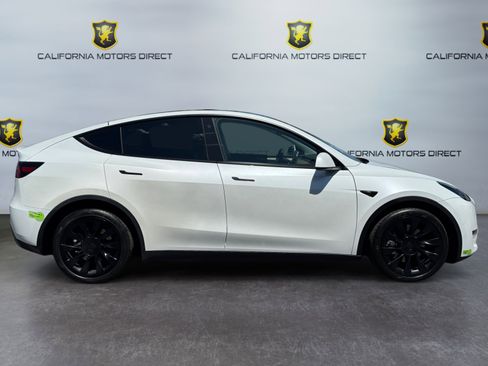 Used 2023 Tesla Model Y Long Range AWD/4WD image 6