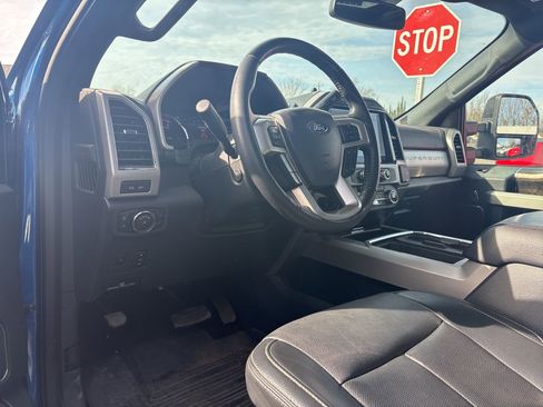 Used 2022 Ford F350 Lariat w/ Tremor Off-Road Package image 5