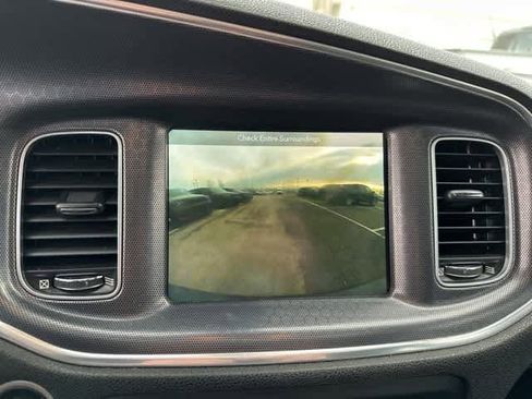 Used 2017 Dodge Charger R/T w/ Plus Group image 10