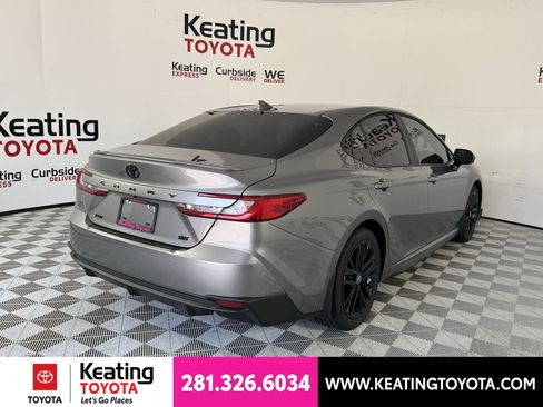 New 2026 Toyota Camry SE FWD image 14