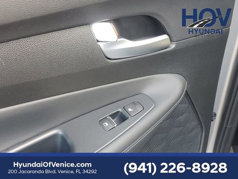 Certified 2021 Hyundai Santa Fe Limited FWD image 16