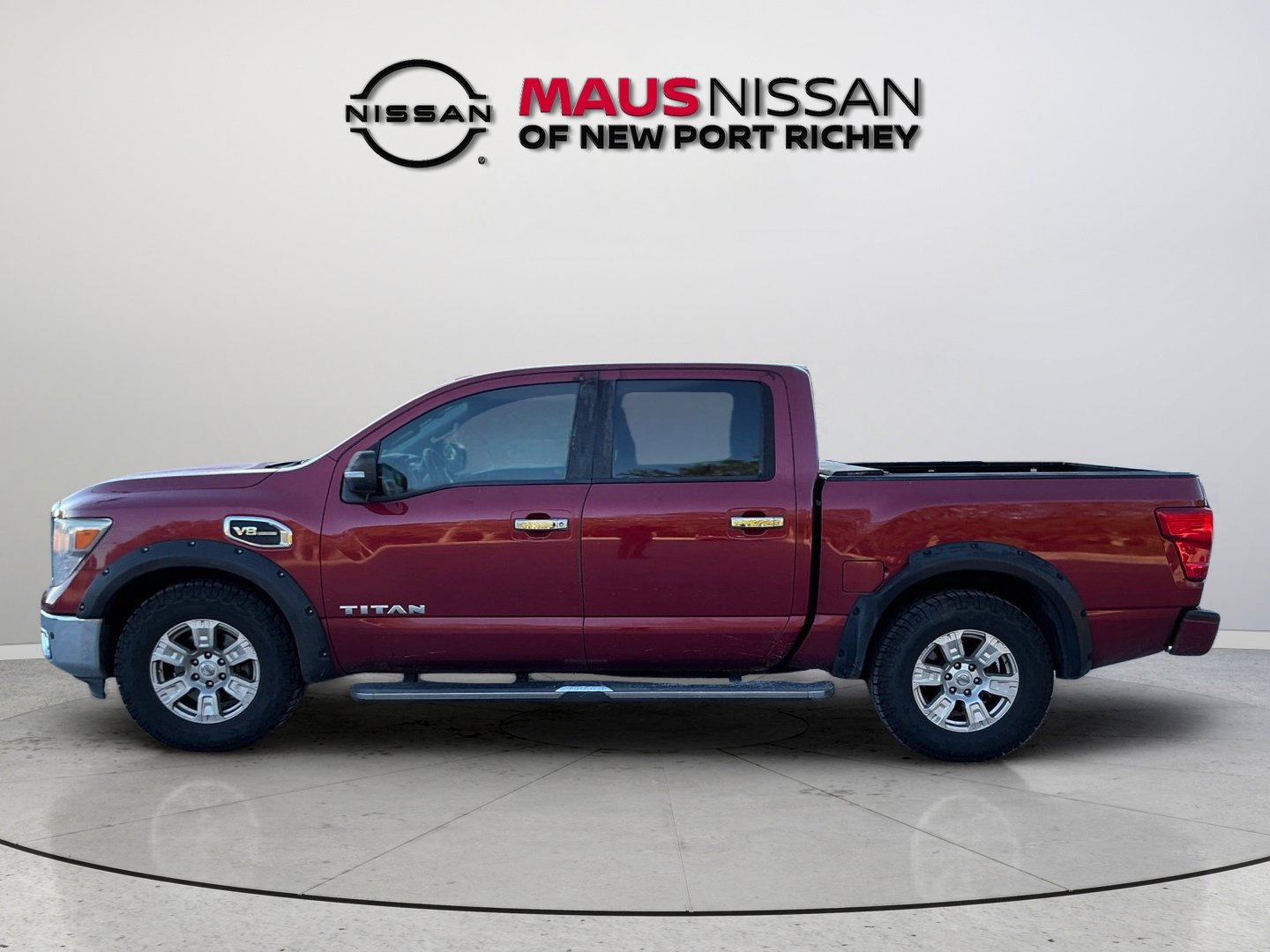 Used 2017 Nissan Titan SV RWD image 6