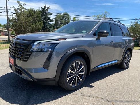 New 2026 Nissan Pathfinder Platinum AWD/4WD image 1