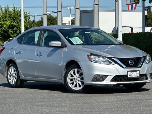 Used 2019 Nissan Sentra SV FWD image 2