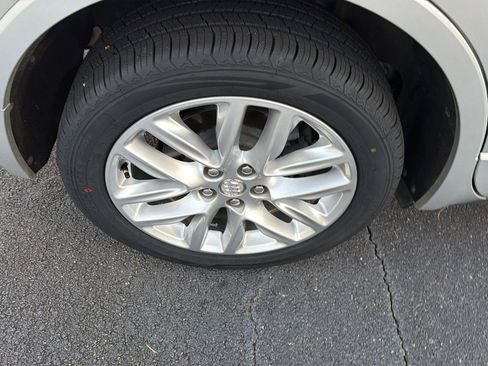 Used 2019 Buick Envision Premium AWD/4WD image 40