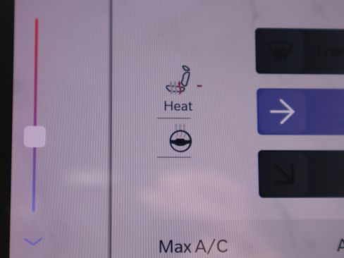 Used 2024 Jeep Grand Cherokee Limited w/ Black Appearance Package image 21