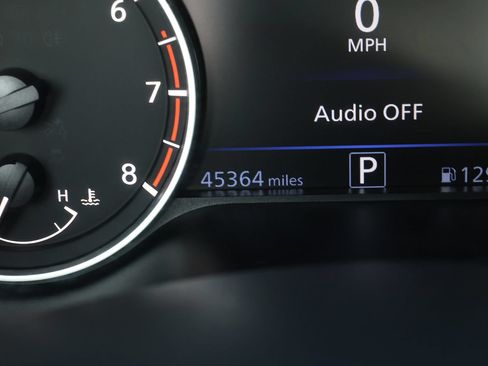Used 2023 Nissan Altima 2.5 SV FWD image 3