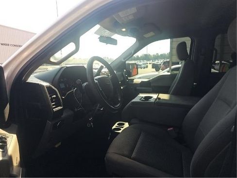 Used 2018 Ford F150 XLT RWD image 4