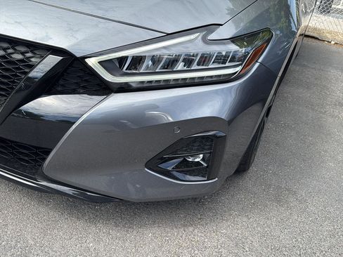 Used 2023 Nissan Maxima SR w/ Sport Mat Group FWD image 23