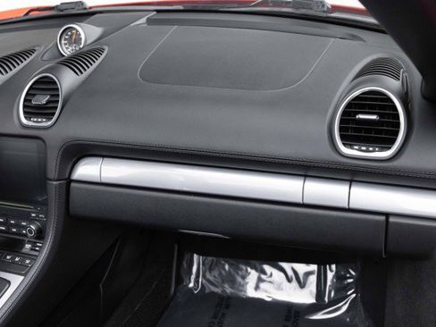 Used 2017 Porsche 718 Boxster S image 36