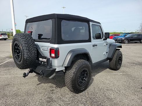 Used 2022 Jeep Wrangler Sport AWD/4WD image 7