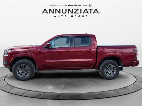 Certified 2025 Nissan Frontier SV image 2