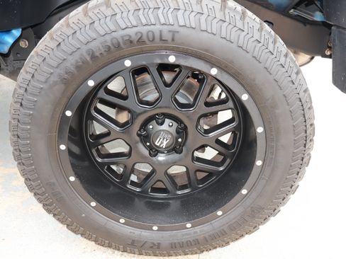 Used 2015 Jeep Wrangler Unlimited Sahara AWD/4WD image 11