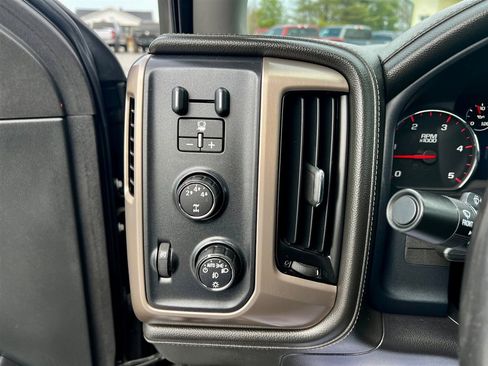 Used 2015 GMC Sierra 2500 Denali w/ Duramax Plus Package image 34
