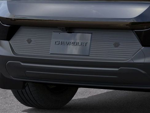 New 2026 Chevrolet Equinox EV LT image 14