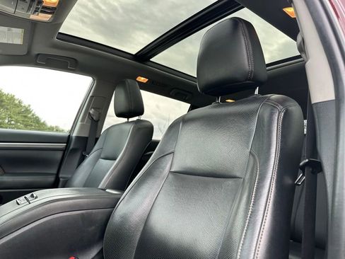 Used 2019 Toyota Highlander Limited Platinum w/ Protection Package #3 image 16