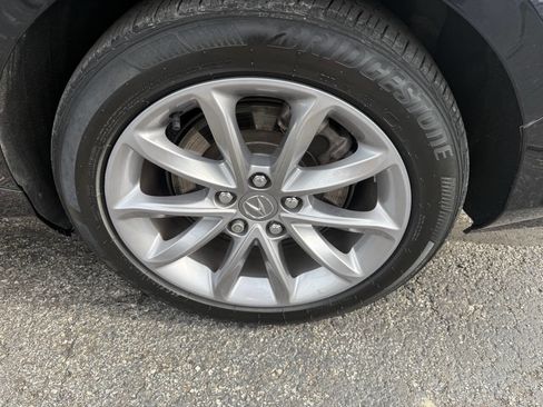 Used 2023 Acura TLX image 11