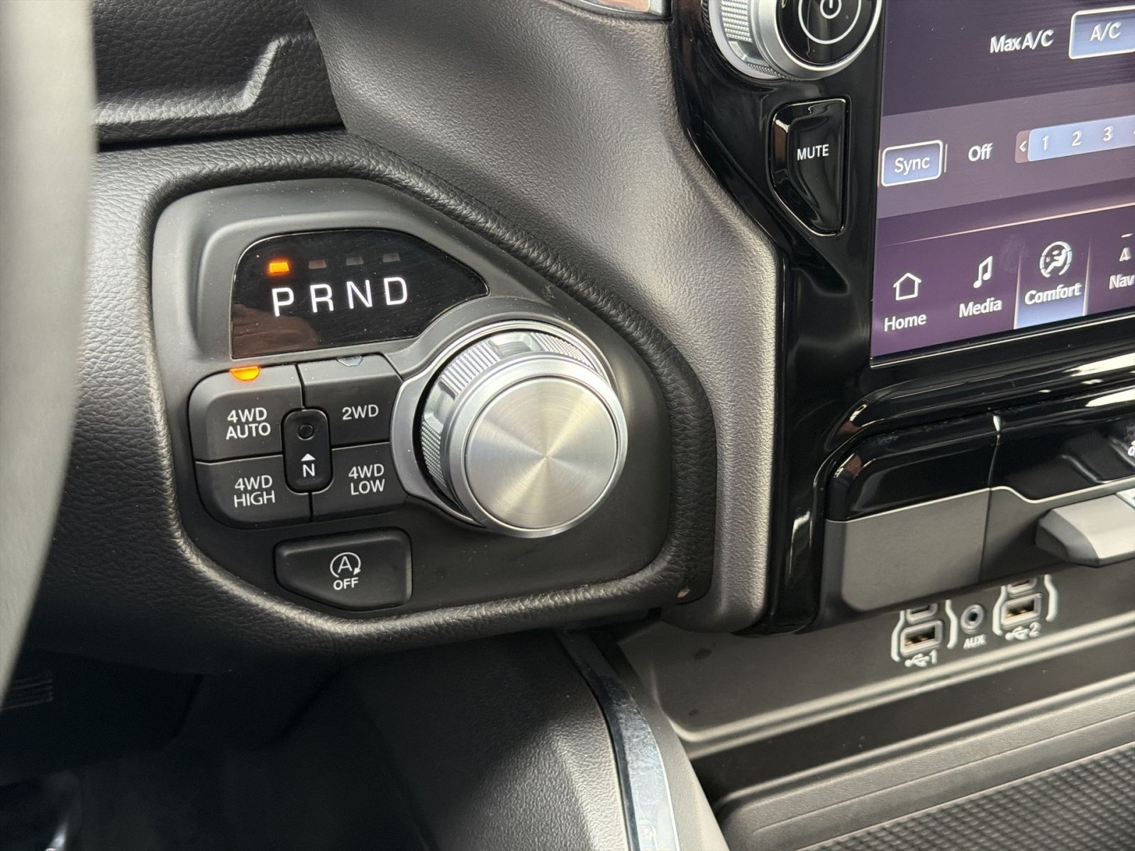 Used 2026 RAM 1500 Laramie AWD/4WD image 22
