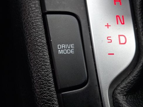 Used 2022 Kia Forte LXS image 23