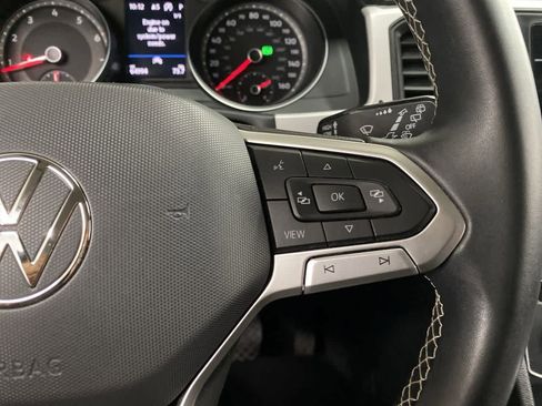 Used 2021 Volkswagen Atlas SE image 22