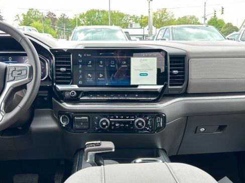 New 2026 Chevrolet Silverado 1500 LTZ w/ LTZ Premium Package AWD/4WD image 21