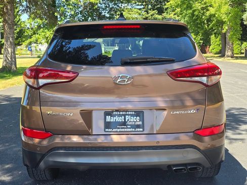 Used 2016 Hyundai Tucson Limited w/ Option Group 03 FWD image 5