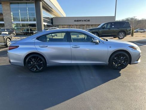 Certified 2025 Lexus ES 300h F Sport image 2