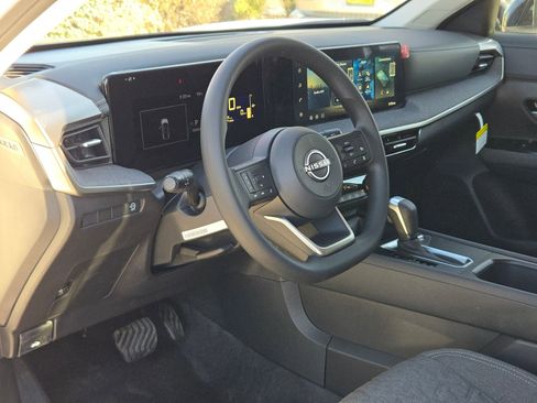 New 2026 Nissan Kicks SV image 10