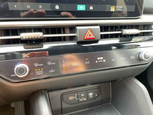 New 2026 Kia Sportage X-Line w/ X-Line Premium Package image 44