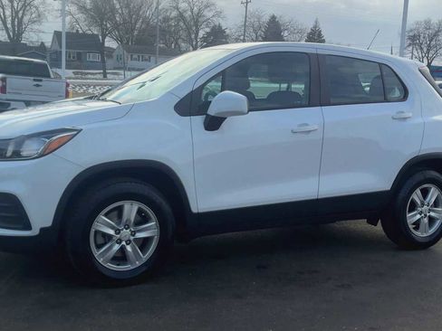 Certified 2018 Chevrolet Trax LS image 6