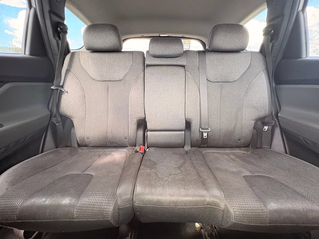 Used 2022 Hyundai Santa Fe SE FWD image 29
