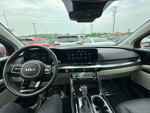 Used 2024 Kia Carnival SX Prestige FWD image 55