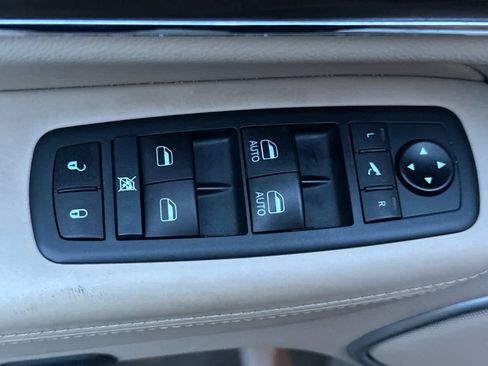 Used 2020 Jeep Grand Cherokee Overland image 13