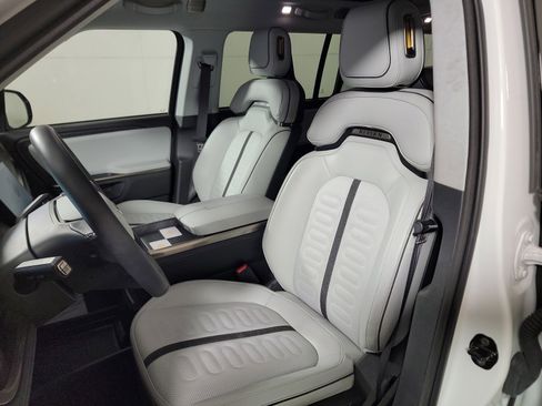 Used 2024 Rivian R1S Adventure AWD/4WD image 20