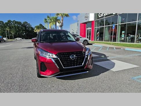 Used 2021 Nissan Kicks SV FWD image 20