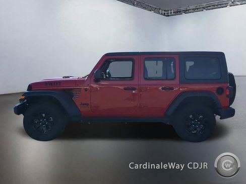 Used 2021 Jeep Wrangler Unlimited Sport image 5