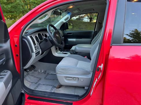 Used 2007 Toyota Tundra SR5 w/ TRD Off-Road Pkg image 23