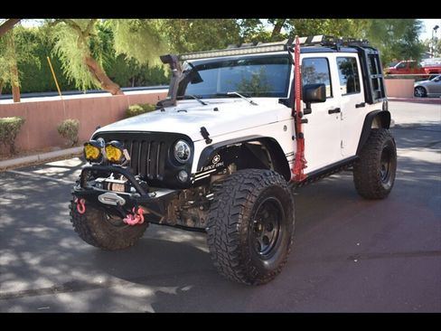Used 2017 Jeep Wrangler Unlimited Sport w/ Quick Order Package 23S AWD/4WD image 4
