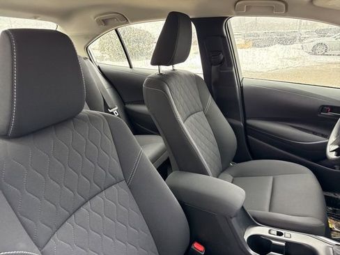 Used 2025 Toyota Corolla LE w/ LE Premium Package image 33