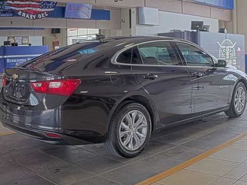 Used 2023 Chevrolet Malibu LT FWD image 4