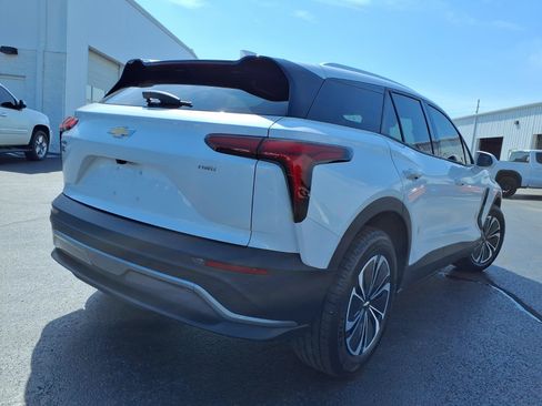 Used 2024 Chevrolet Blazer EV LT AWD/4WD image 30