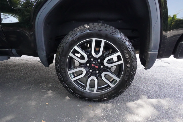 Used 2024 GMC Sierra 1500 AT4 w/ Technology Package AWD/4WD image 39